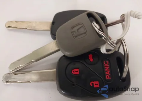 2006 Honda Accord 2.4 Se z USA, uszkodzony, nr VIN 1HGCM56306A027087